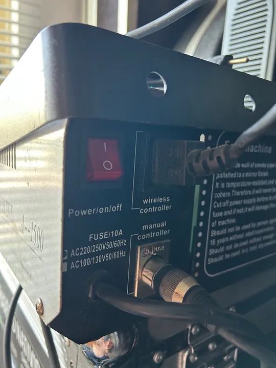 Máquina de fumaça profissional com 1500w de potência - Foto 2