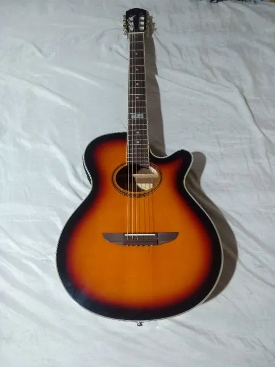Violão Tagima acústico com cordas de nylon