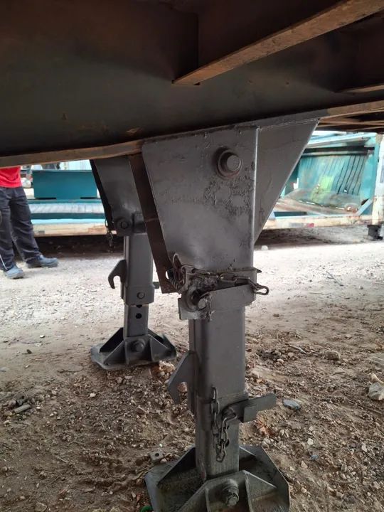 VENDE-SE CARRETA BAÚ - Foto 4