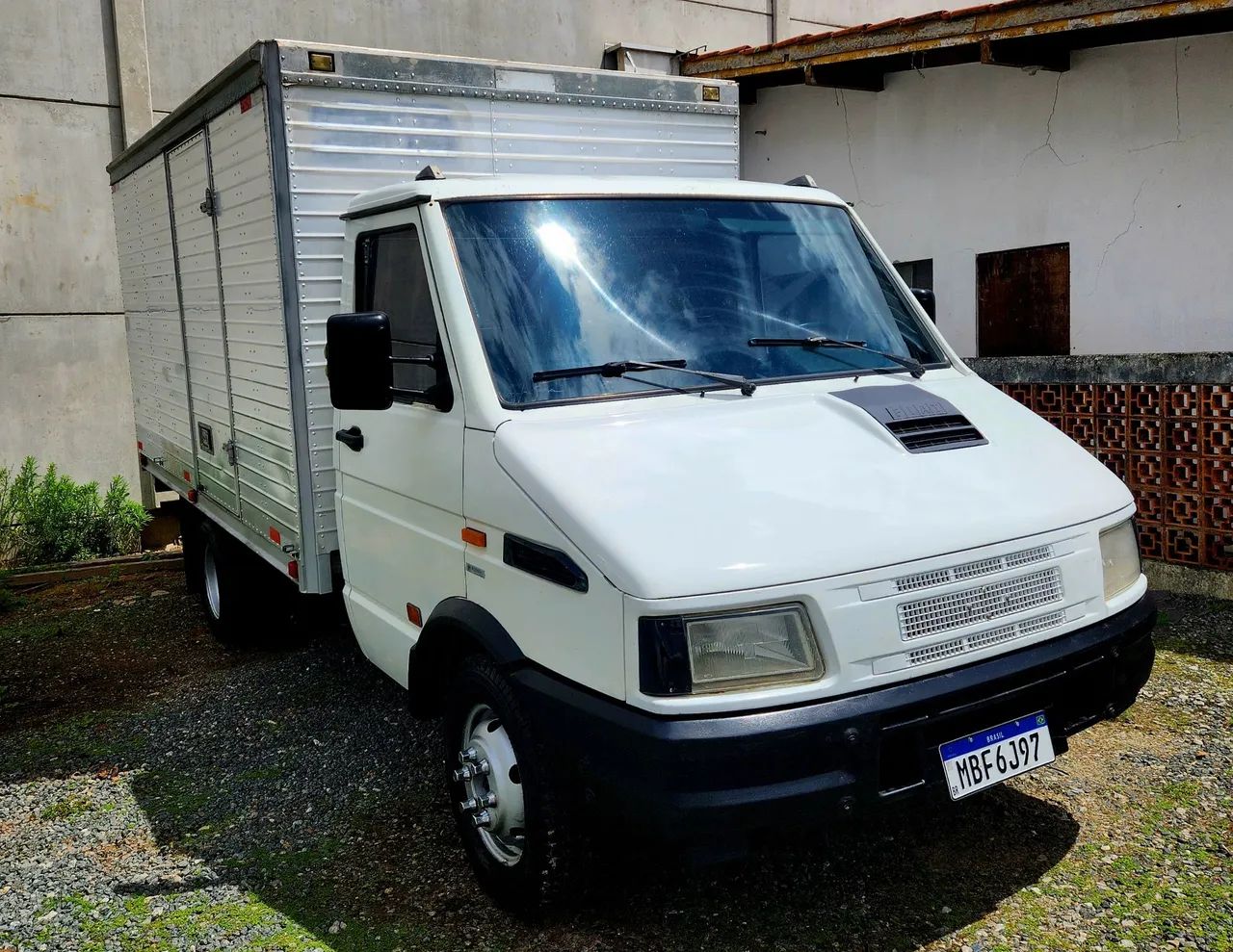 Iveco Dally 3510 ano 1999 - Foto 3