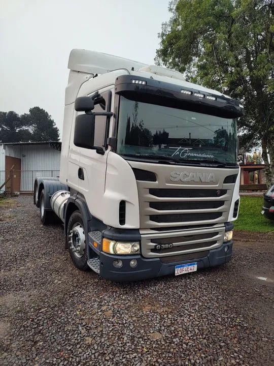 Caminhão Scania G380 - 2011 Susp ar  - Foto 2