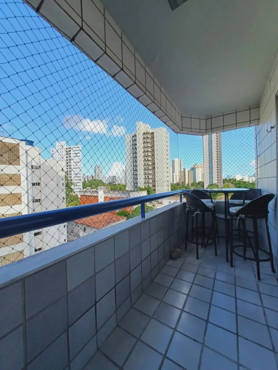 Imóvel para venda tem 120 metros quadrados com 3 quartos em Casa Forte - Recife - PE