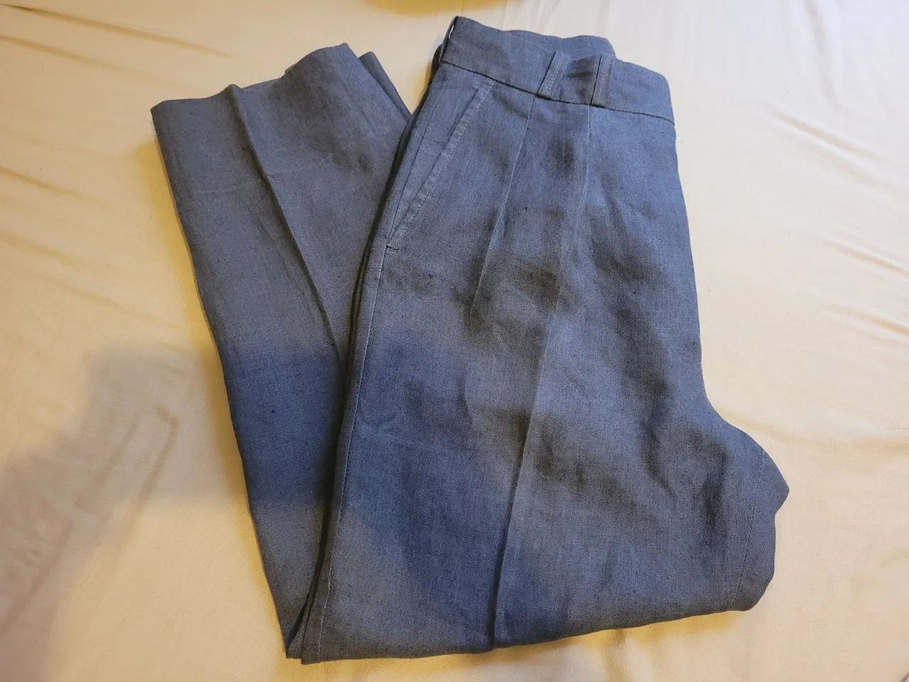 Calça social em linho chumbo 