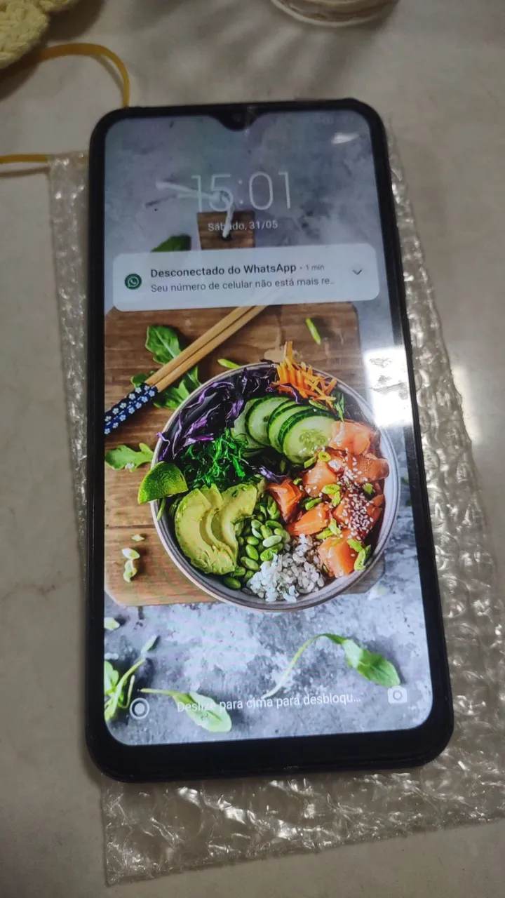 Redmi 9 em ótimo estado .acompanha carregador