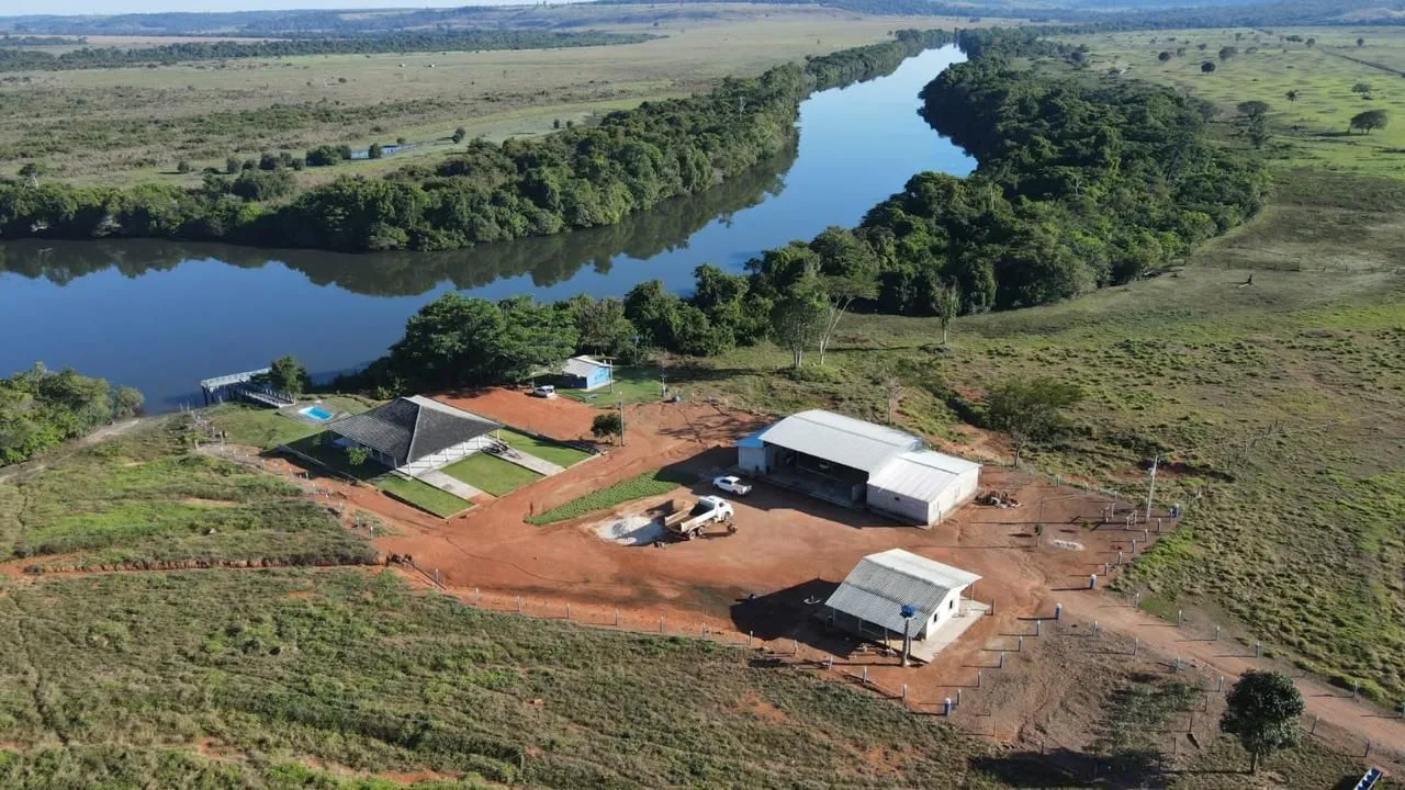 Fazenda 968 hec em Juara, MT. 726 abertos 38 milhões.