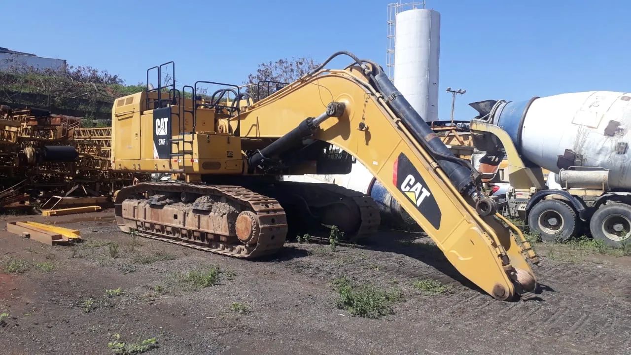 Escavadeira Cat 2019 