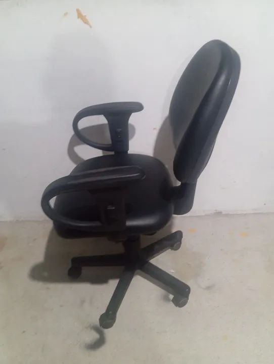 Cadeira giratória  - Foto 3