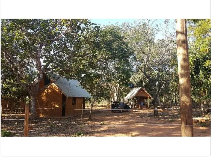 Pesqueiro Chalé + Quiosque Rio Aquidauana/ Ceroula