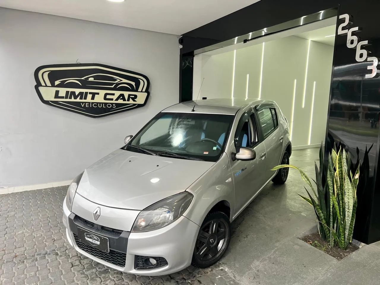 Renault Sandero 1.0 Tech Run Completo 2014!!!