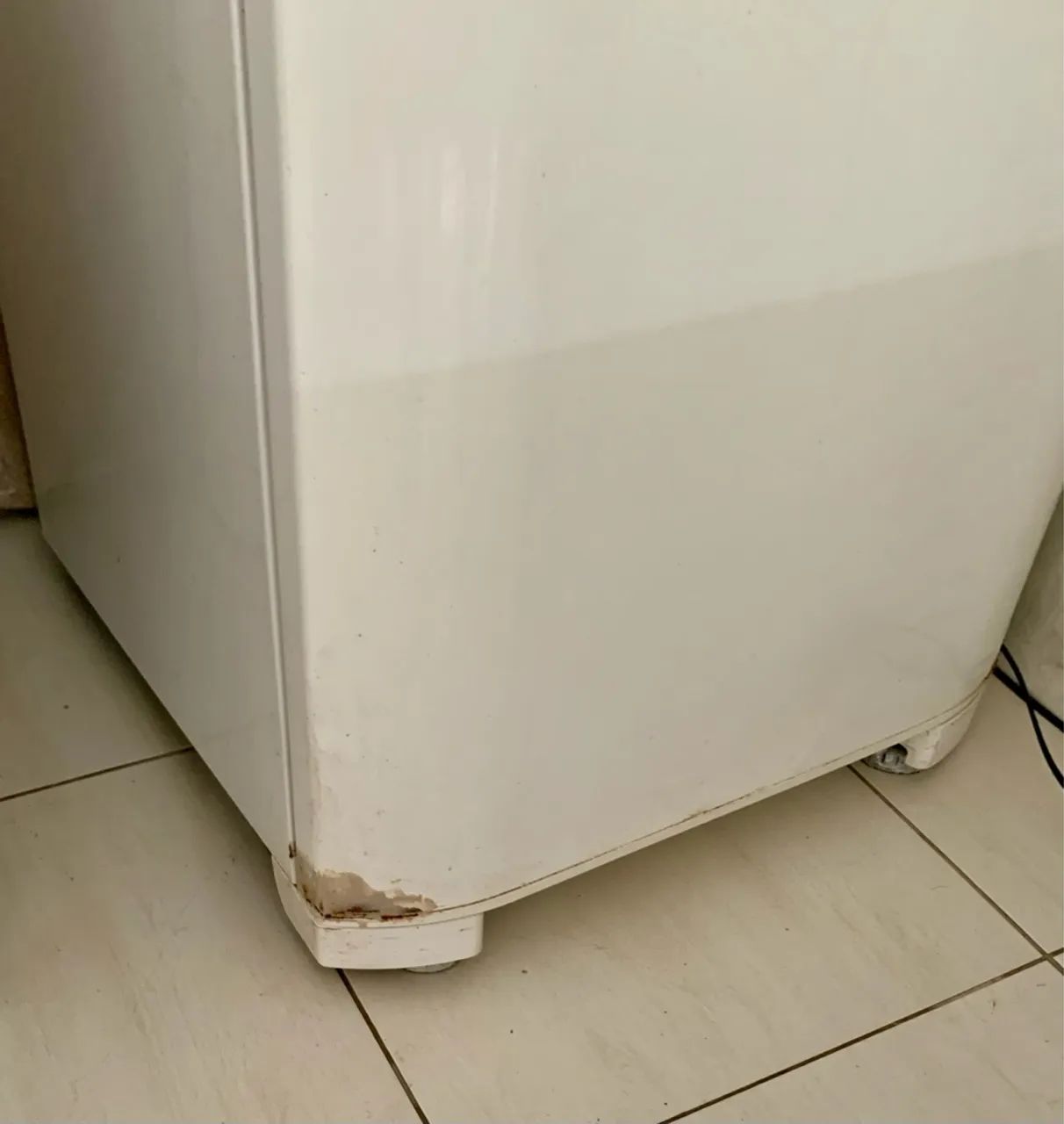 Geladeira Electrolux frost free DF47 Usada - Foto 2