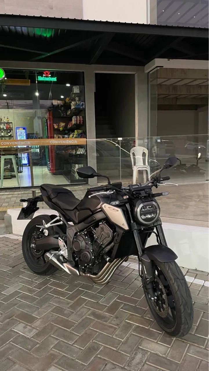 CB650R 2024 - IMPECÁVEL | 3.000km !! - Foto 2