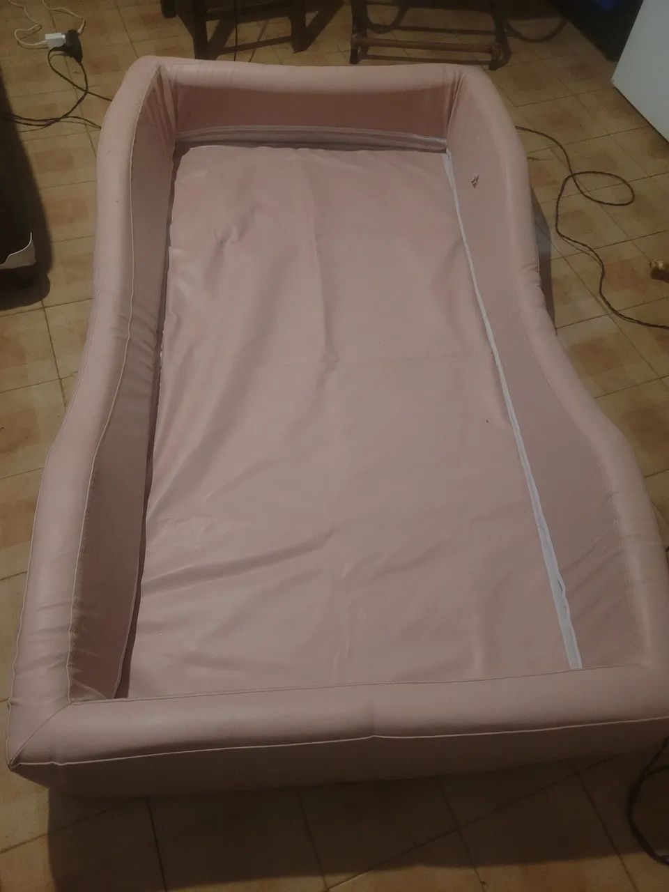 Cama de chão simi nova  - Foto 2