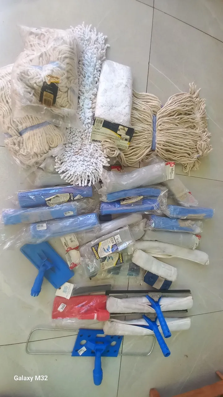 Kit de Limpeza Completo para Banheiro e Casa
