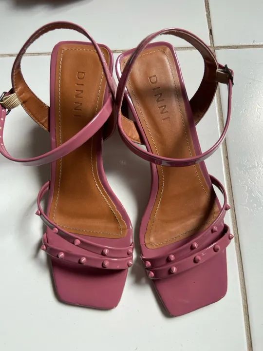 Sandálias Dinni 37