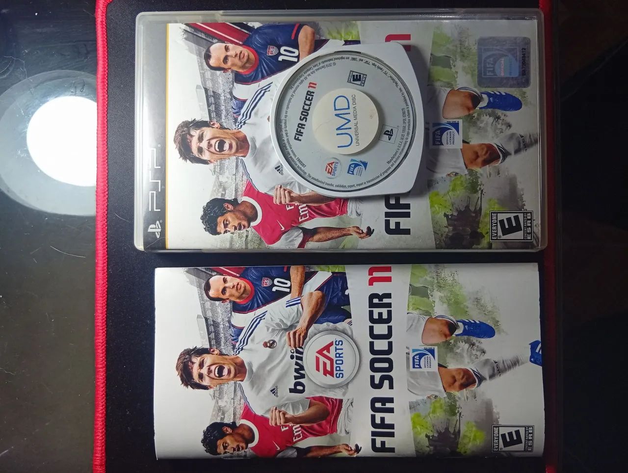 FIFA Soccer 11 - PSP - Foto 2