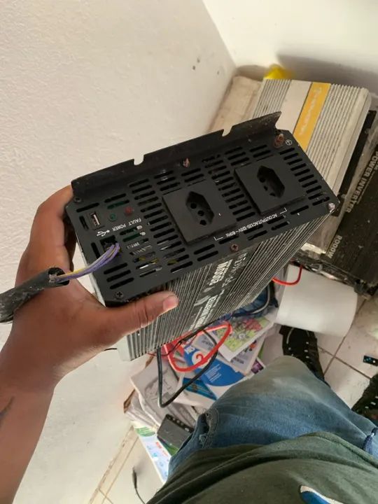 Inversor power inverter no preço? 300$ UN - Foto 4