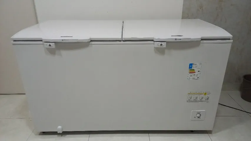 Vendo freezer horizontal 2 portas - usado mas em ótimo estado