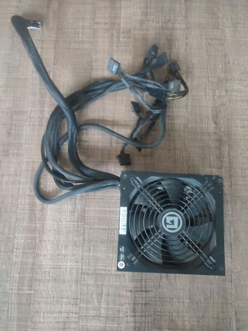 Fonte gamer 650w plus gold - Foto 2
