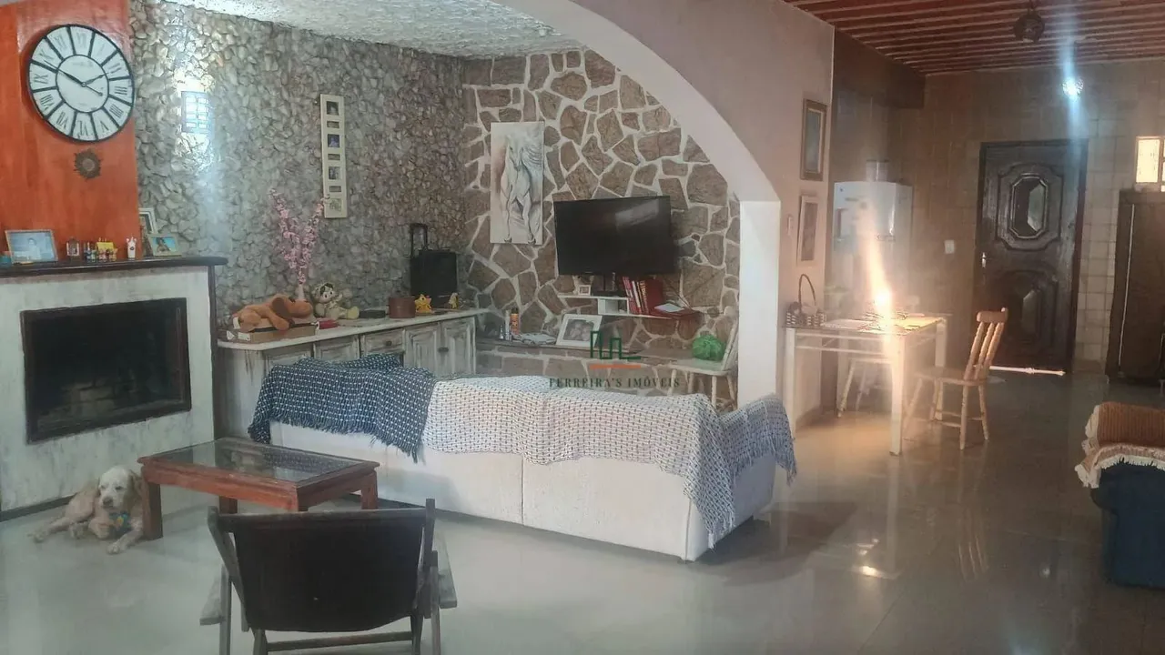 Casa com 4 dormitórios para alugar, 375 m² por R$ 5.710,00/mês - Praia de Itaipuaçu (Itaip