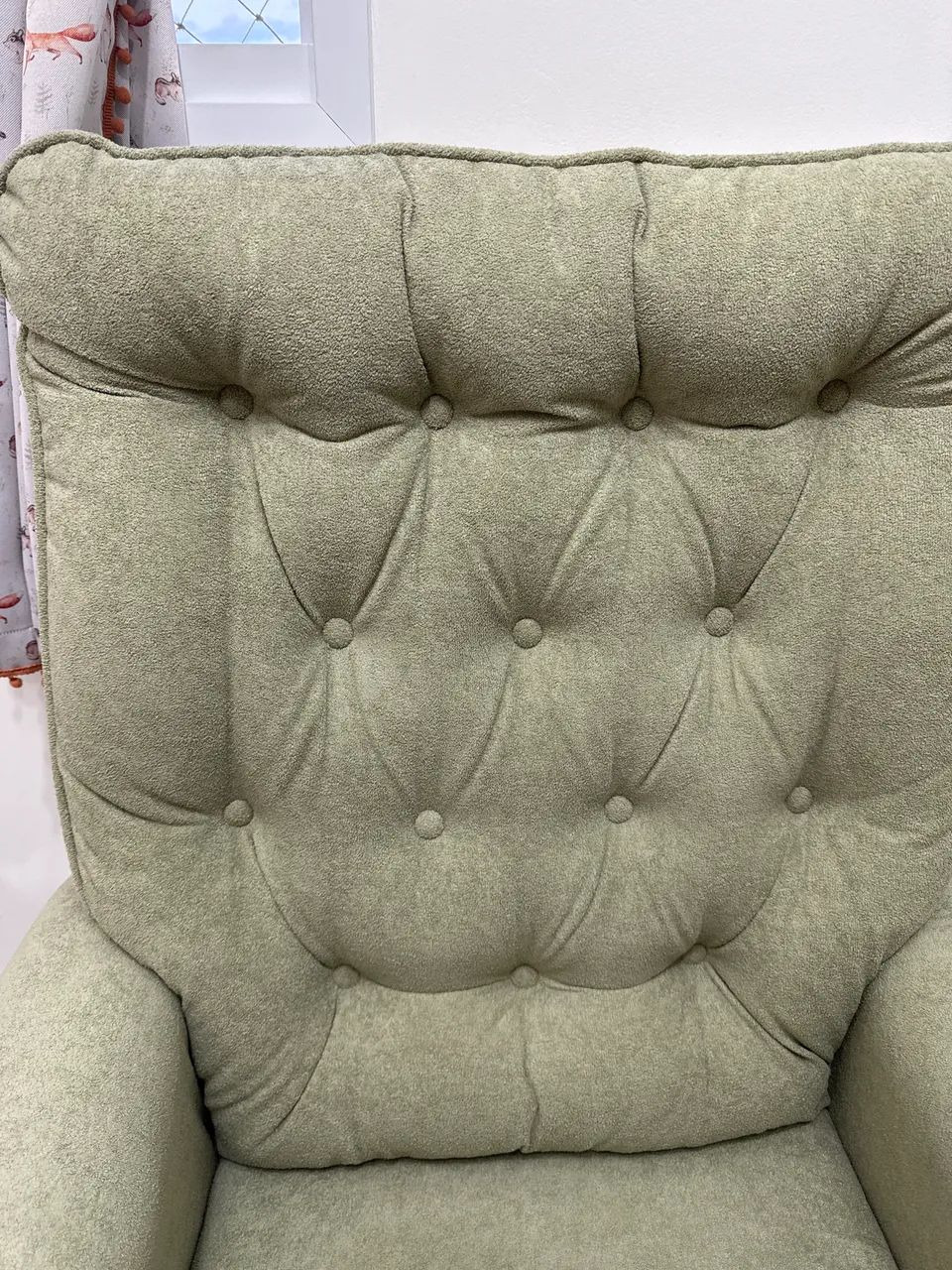 Poltrona amamentação verde com puff - Foto 3