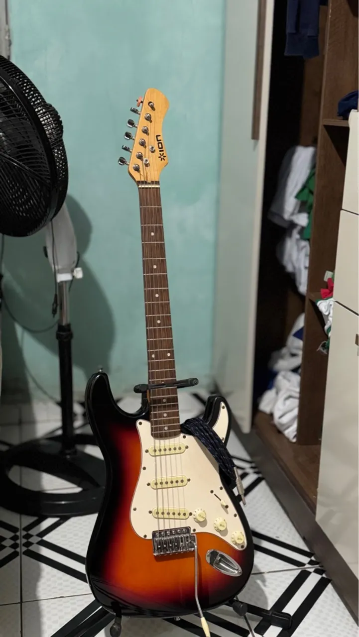 Guitarra Elétrica SUNBURST ION