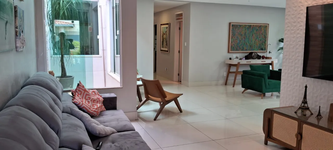 Vendo ótima casa em condomínio na avenida Mário Andeazza Condomínio Porto das Dunas
