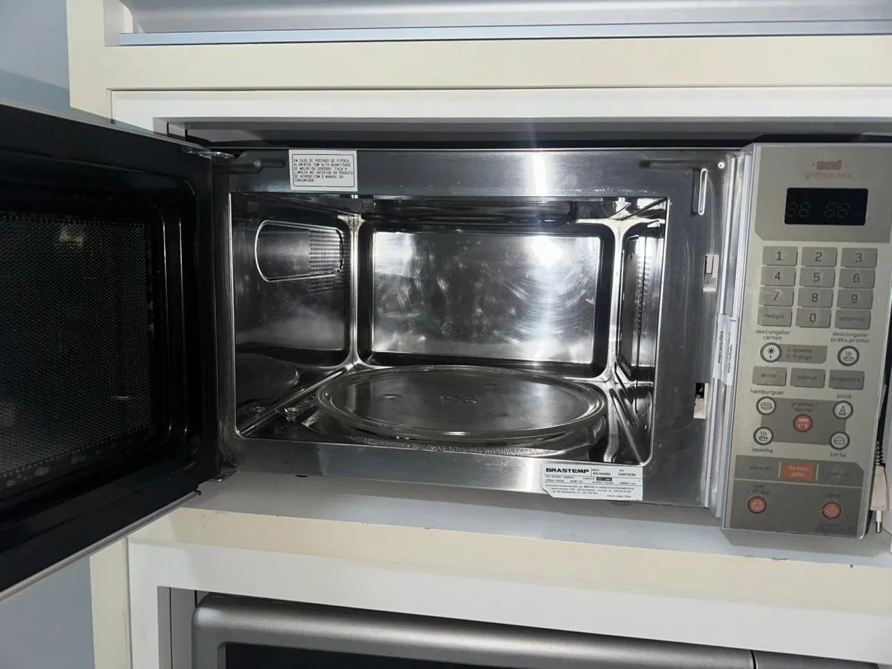 Forno Micro-ondas Brastemp Máxi gratine inox - Foto 3