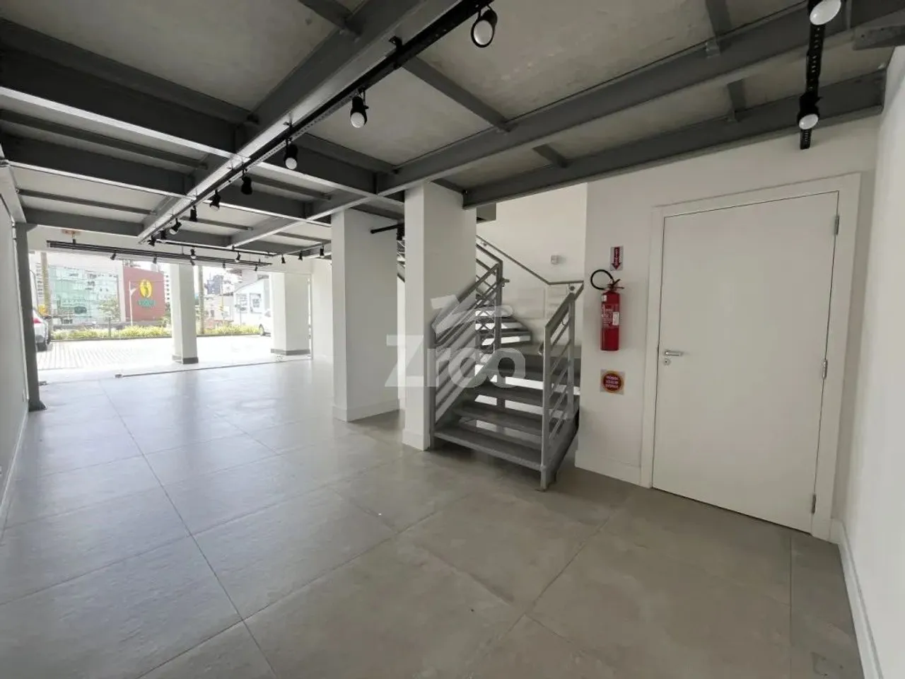 SALA COMERCIAL PARA LOCAÇÃO NO BAIRRO VILA NOVA - BLUMENAU/SC.