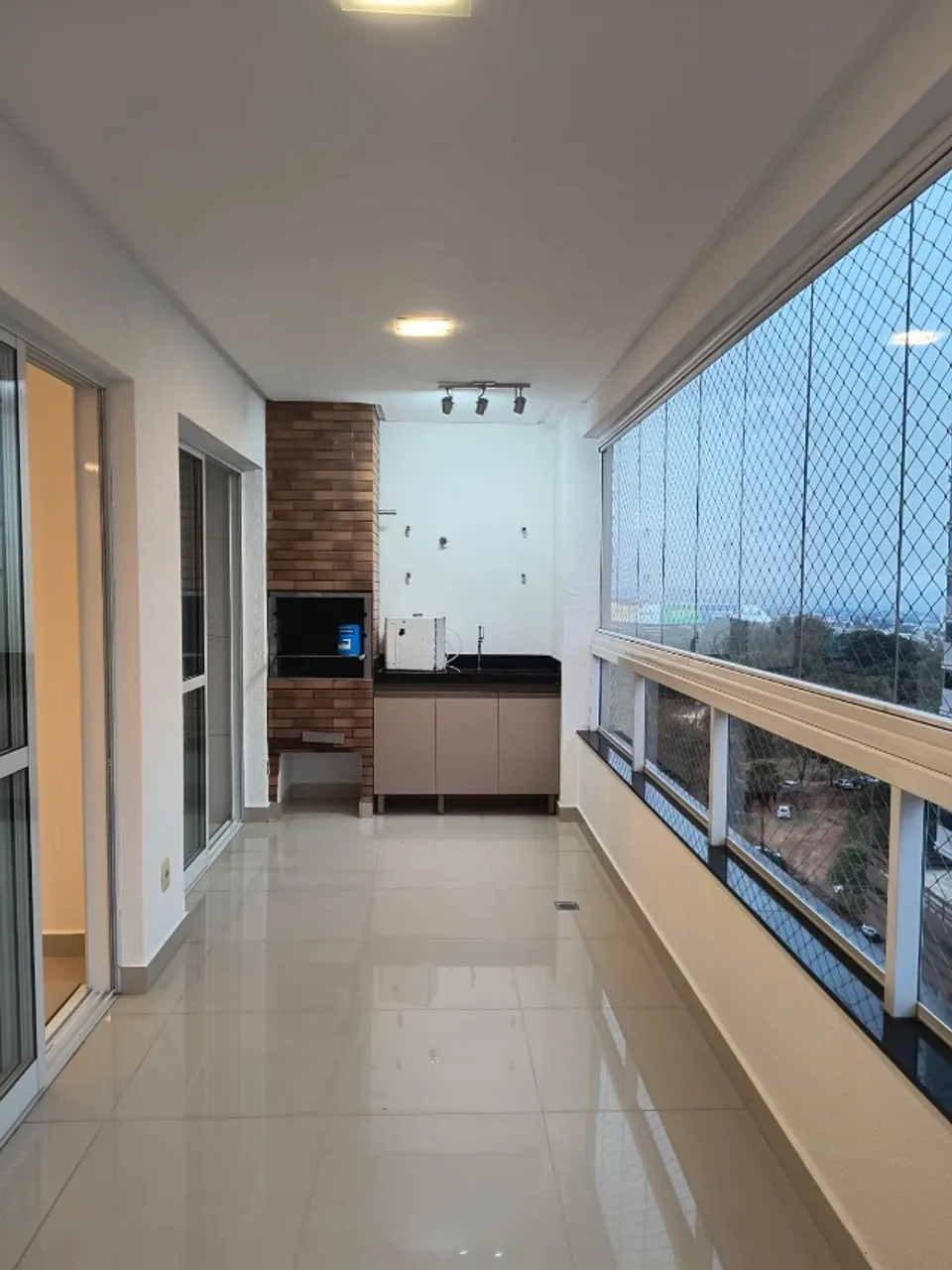 Apartamento 3/4 com 150m2  no Jardim Goiás