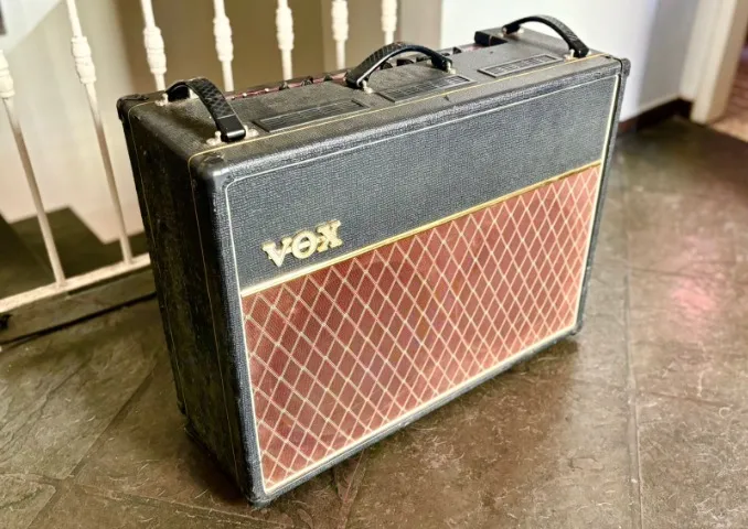 Amplificador Vox AC30C2 trocas