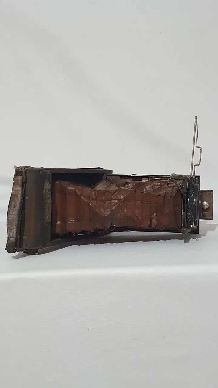 Máquina fotográfica Ensign Carbine n°12 anos 30 leia descrição  - Foto 3