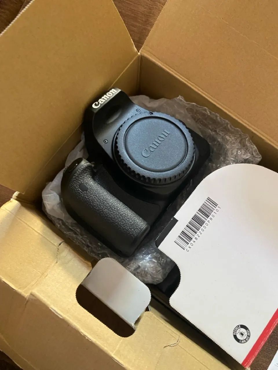 Câmera cânon DSLR T7i apenas corpo sem lente nova sem click - Foto 6