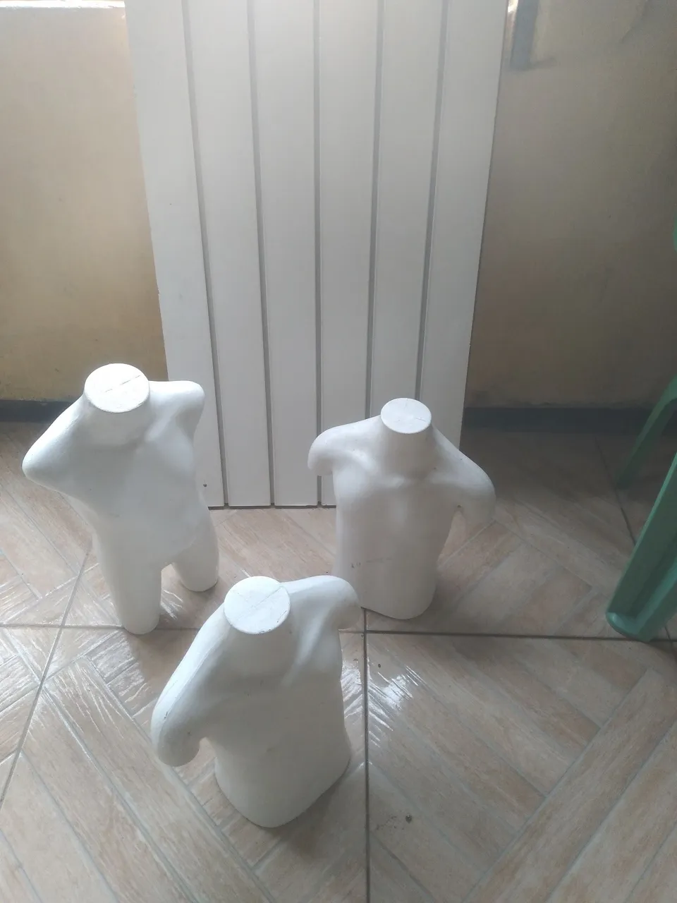 Manequim infantil e platieira