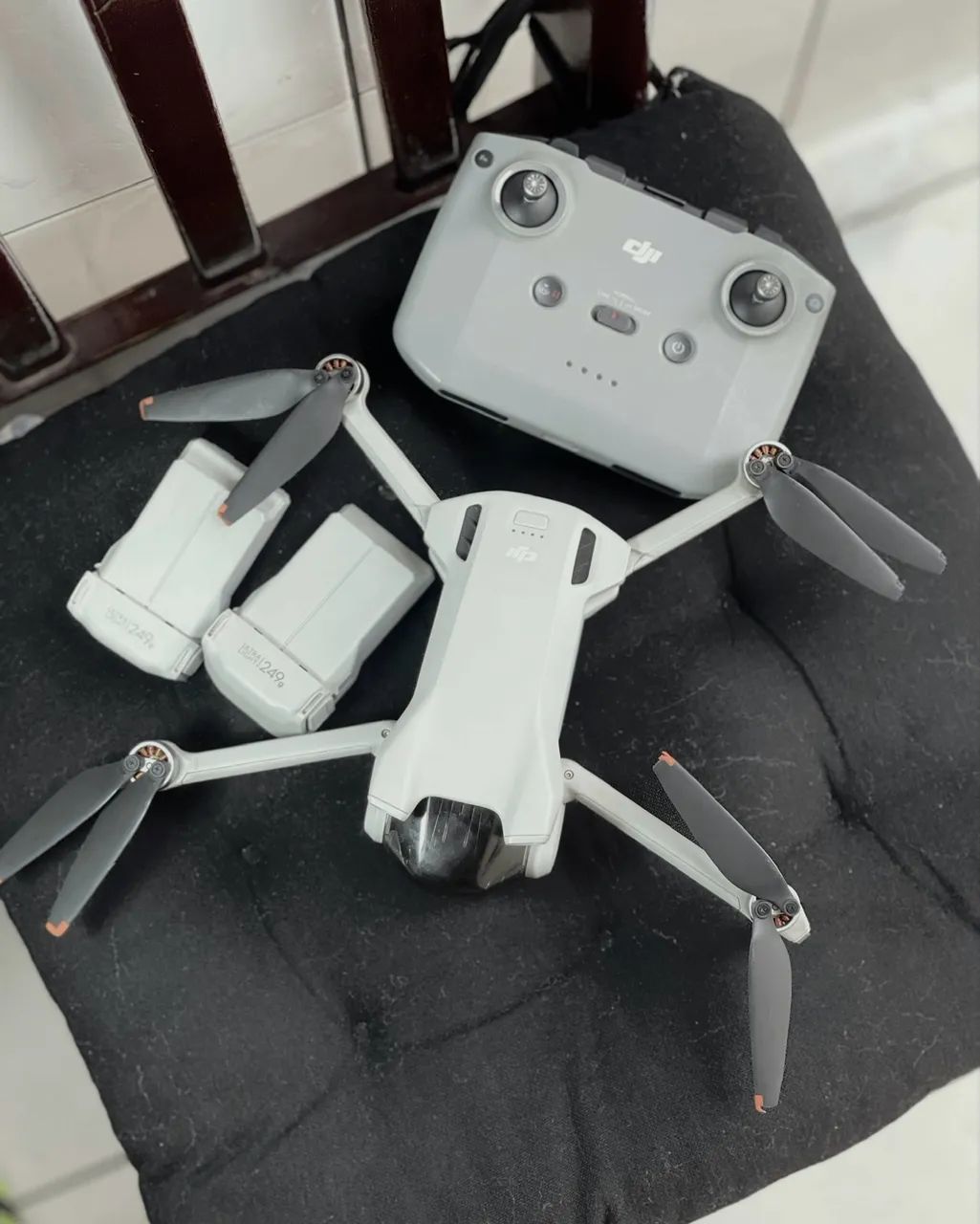 ? DRONE DJI MINI 3 - 4K - ESTADO DE NOVO E COMPLETO! - Foto 3