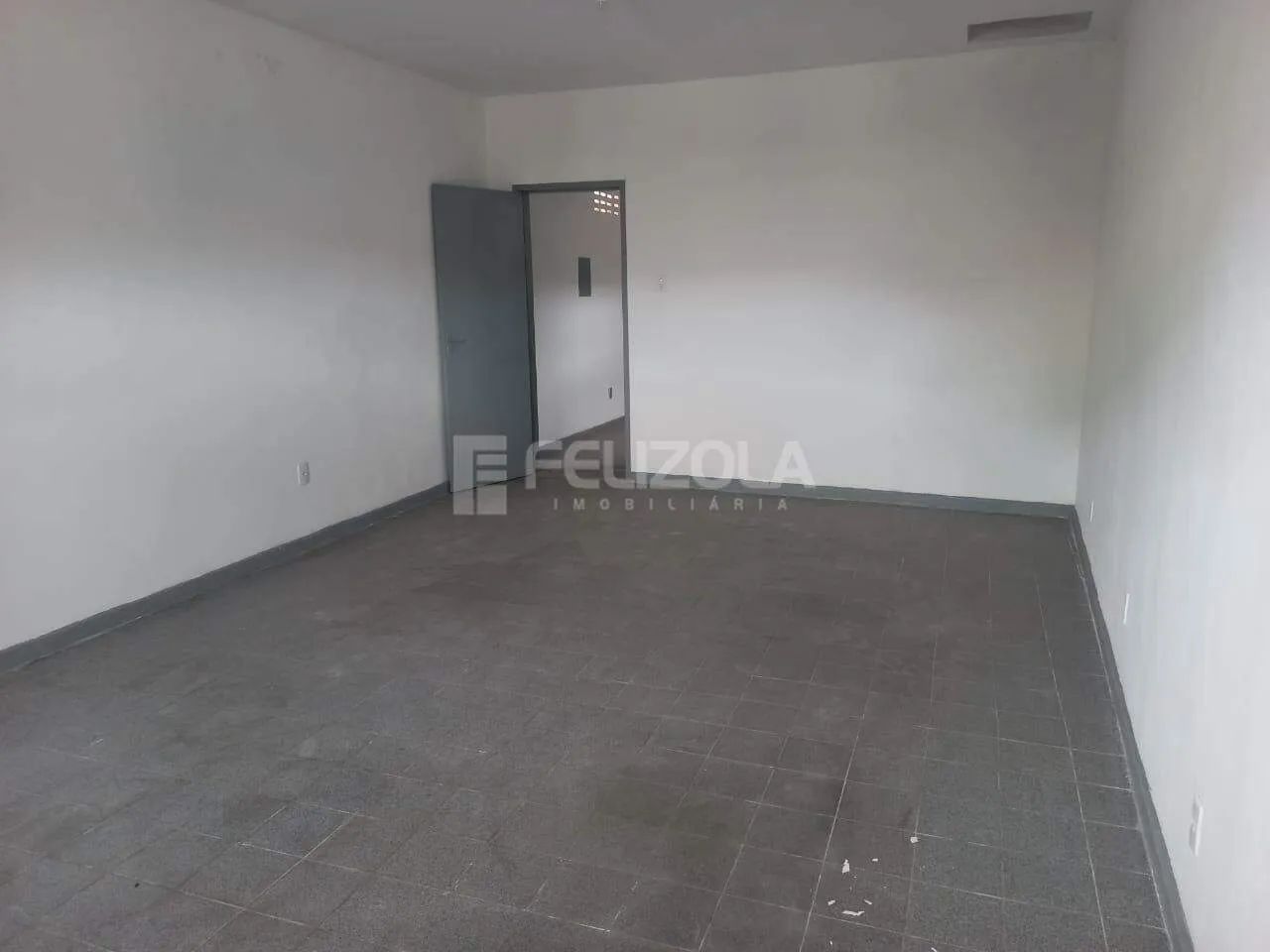 Casa Comercial à venda no Bairro Getúlio Vargas - - , 1 suíte, - Foto 5