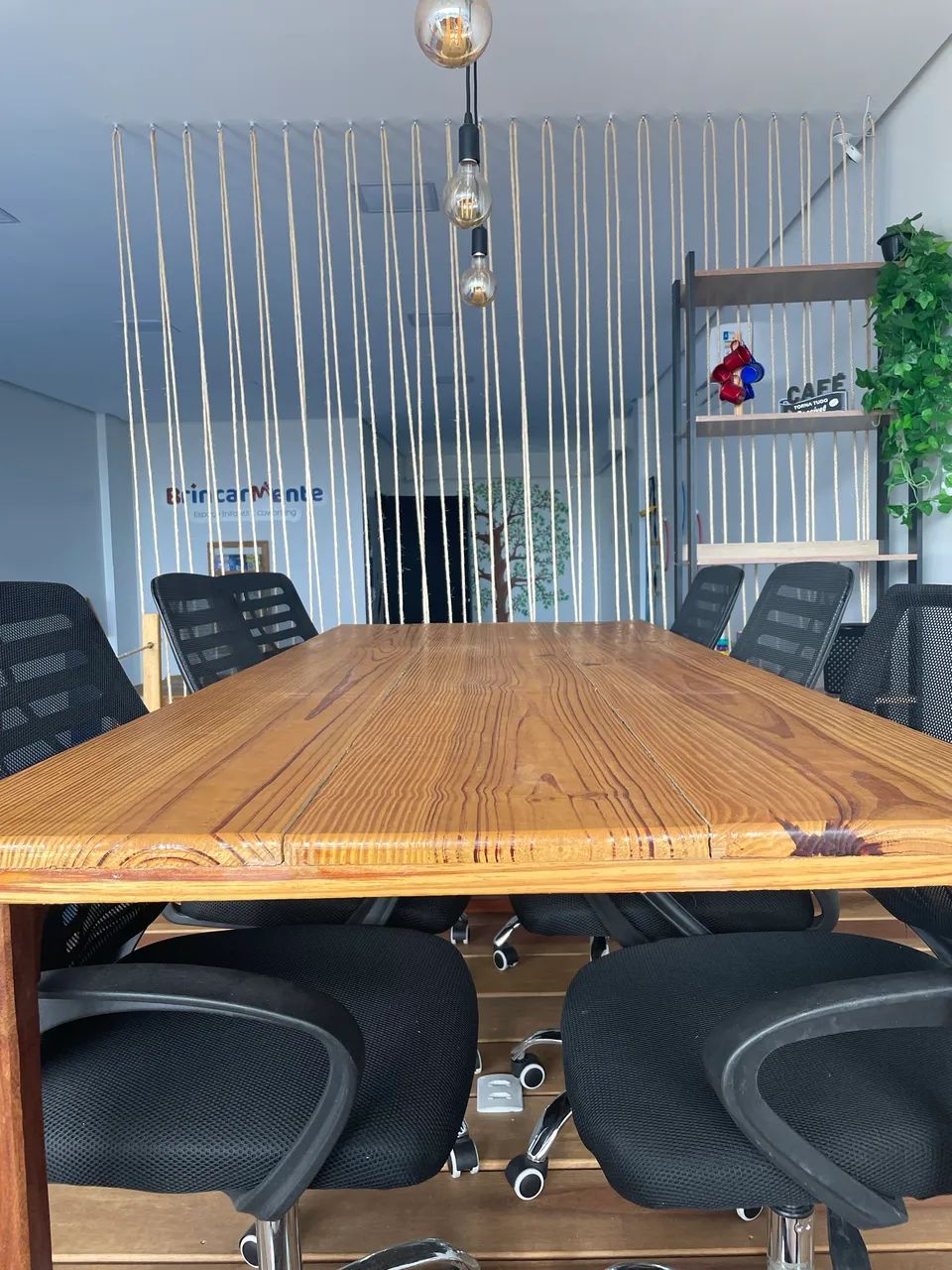 Oferta única!!! Mesa rústica grande! Boa para área externa ou escritório 64291060241537121