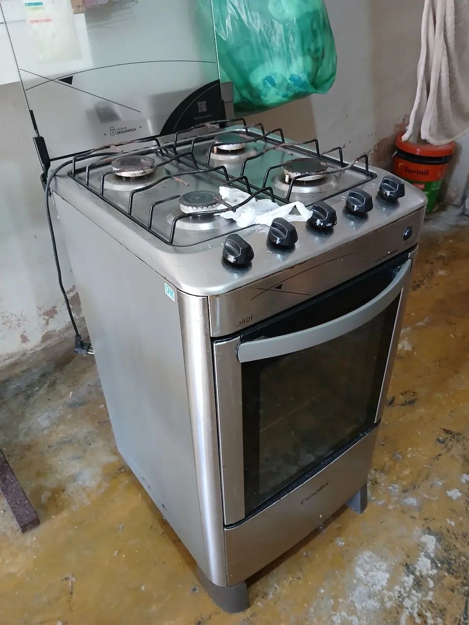 Vendo fogão esmaltec usado