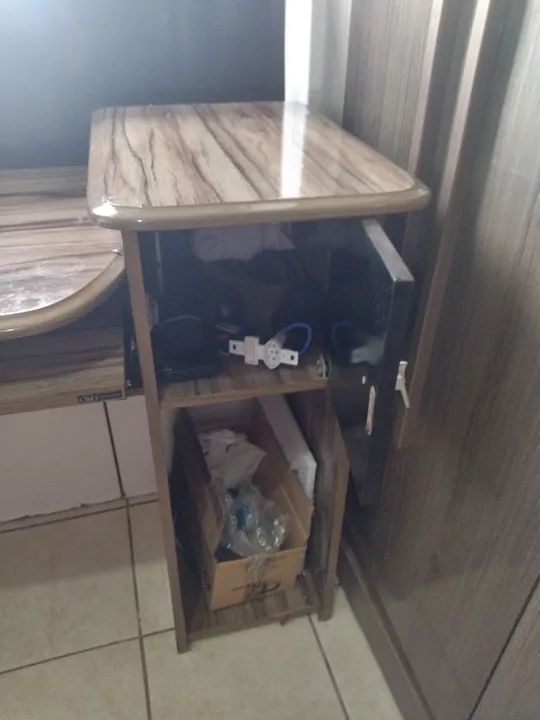 Escrivaninha de Canto Amadeirada com Gaveta - Foto 2