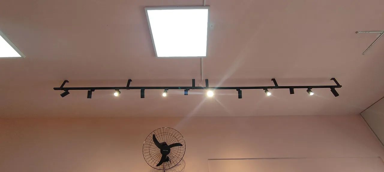 Trilho de Lampadas  - Foto 2