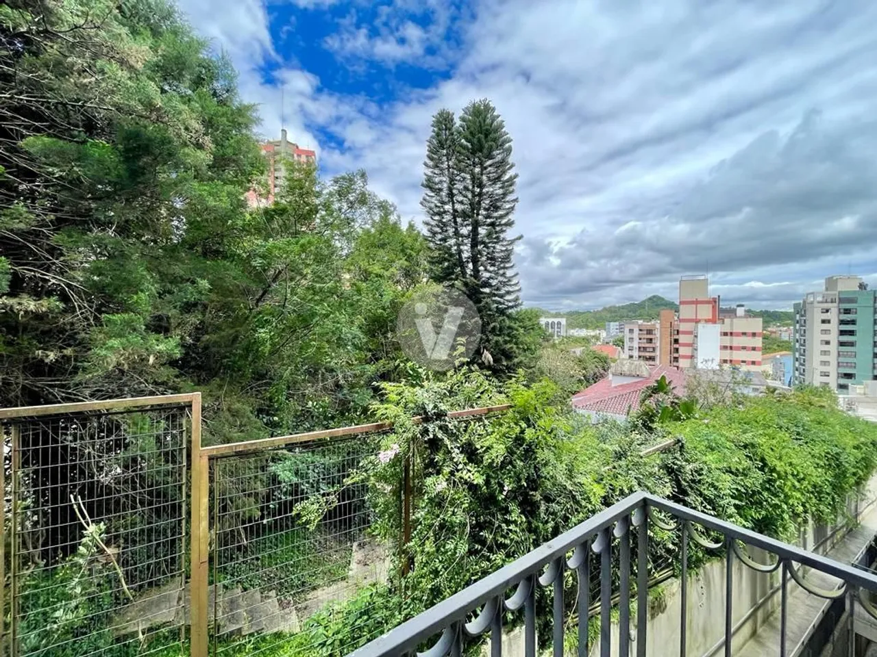 Apartamento 3 dormitórios ao lado do Shopping Royal