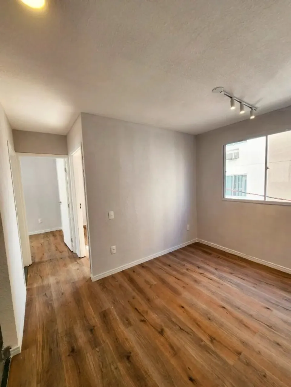 Apartamento à Venda em Campo Grande, Rio de Janeiro - 2 Quartos, Vaga de Garagem e Área de