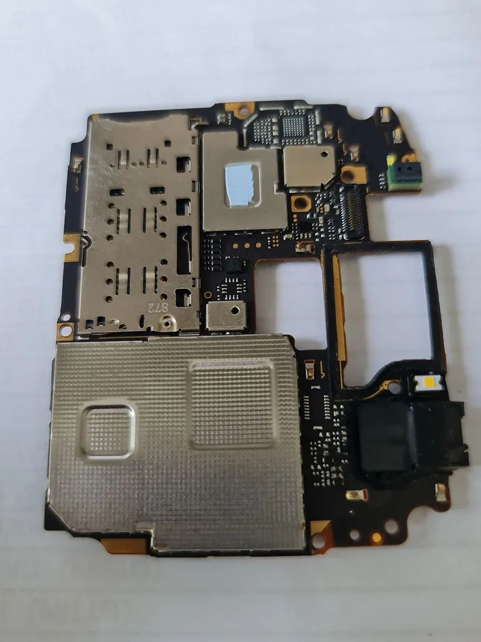 Placa-mãe de Celular  Moto e5 funcionando - Foto 2