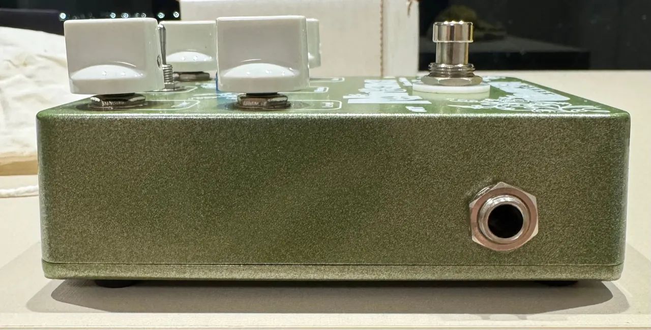 Pedal de Chorus/Vibrato WAMPLER Nirvana - Instrumentos musicais