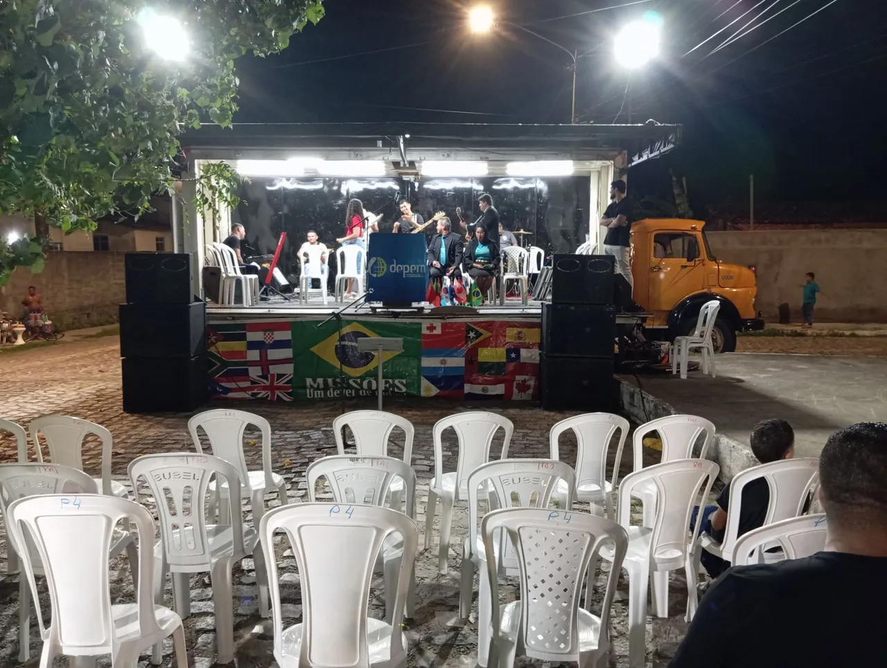 Excelente estrutura palco pra eventos evangélicos 