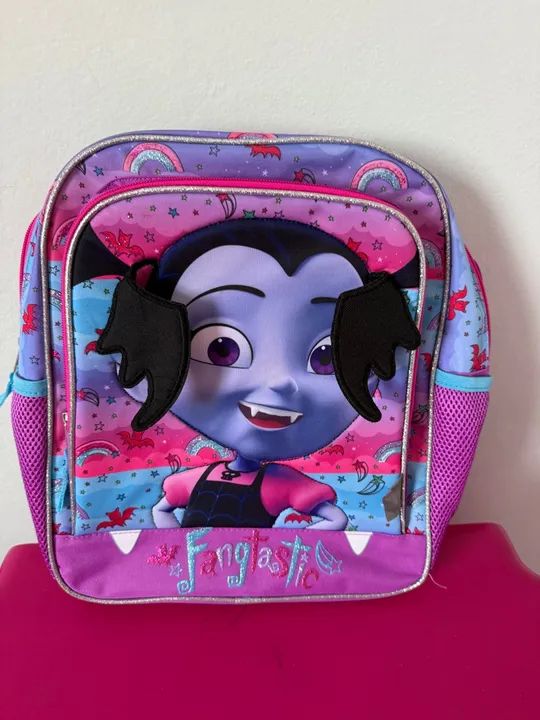 Mochila escolar Vampirina da Disney  - Foto 2