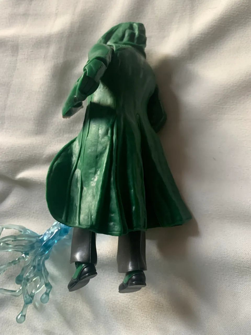 Doutor Destino da linha Marvel Legends, baseada no vilão icônico do Quarteto Fantástico.  - Foto 3