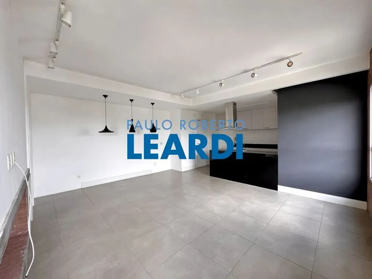 APARTAMENTO - ALPHAVILLE - SP