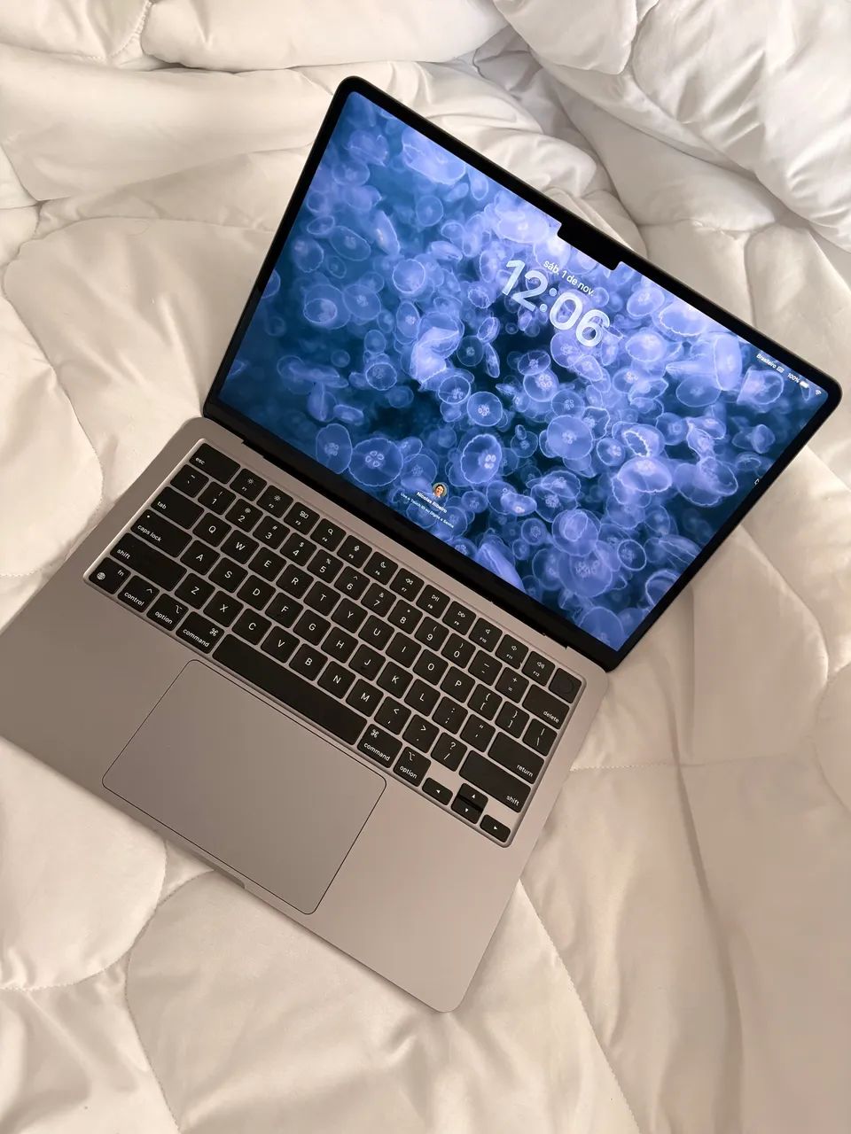 Macbook M2 em Perfeito Estado