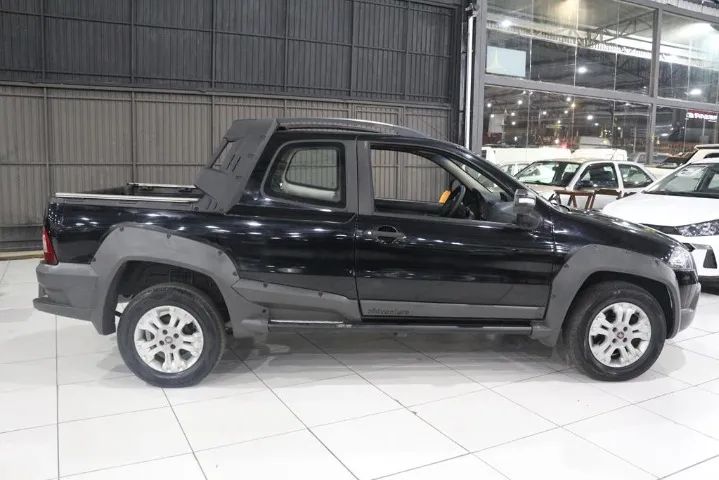 Fiat Strada Adventure1.8/ 1.8 Locker Flex CD 2012 - Foto 4