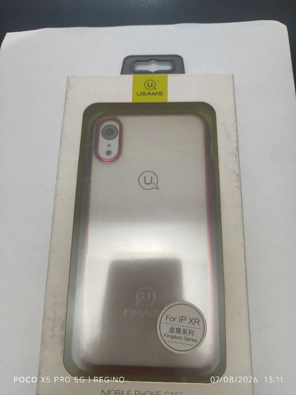 Capinha iPhone XR transparente com bordas vermelhas 